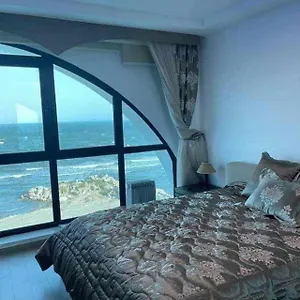 https://apparemment-face-a-la-plage-a.tunis-best-hotels.com